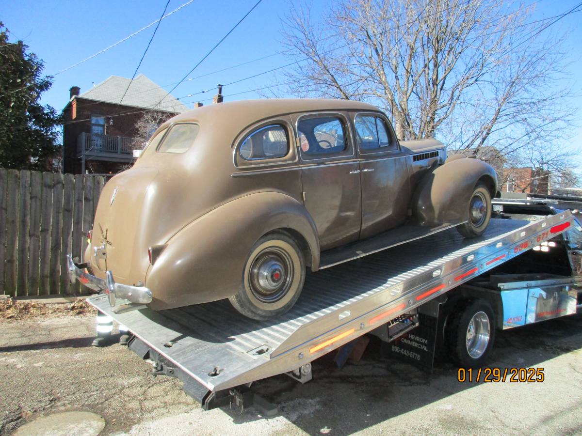 Packard-model-120-1940-18