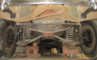 Packard-model-120-1940-9