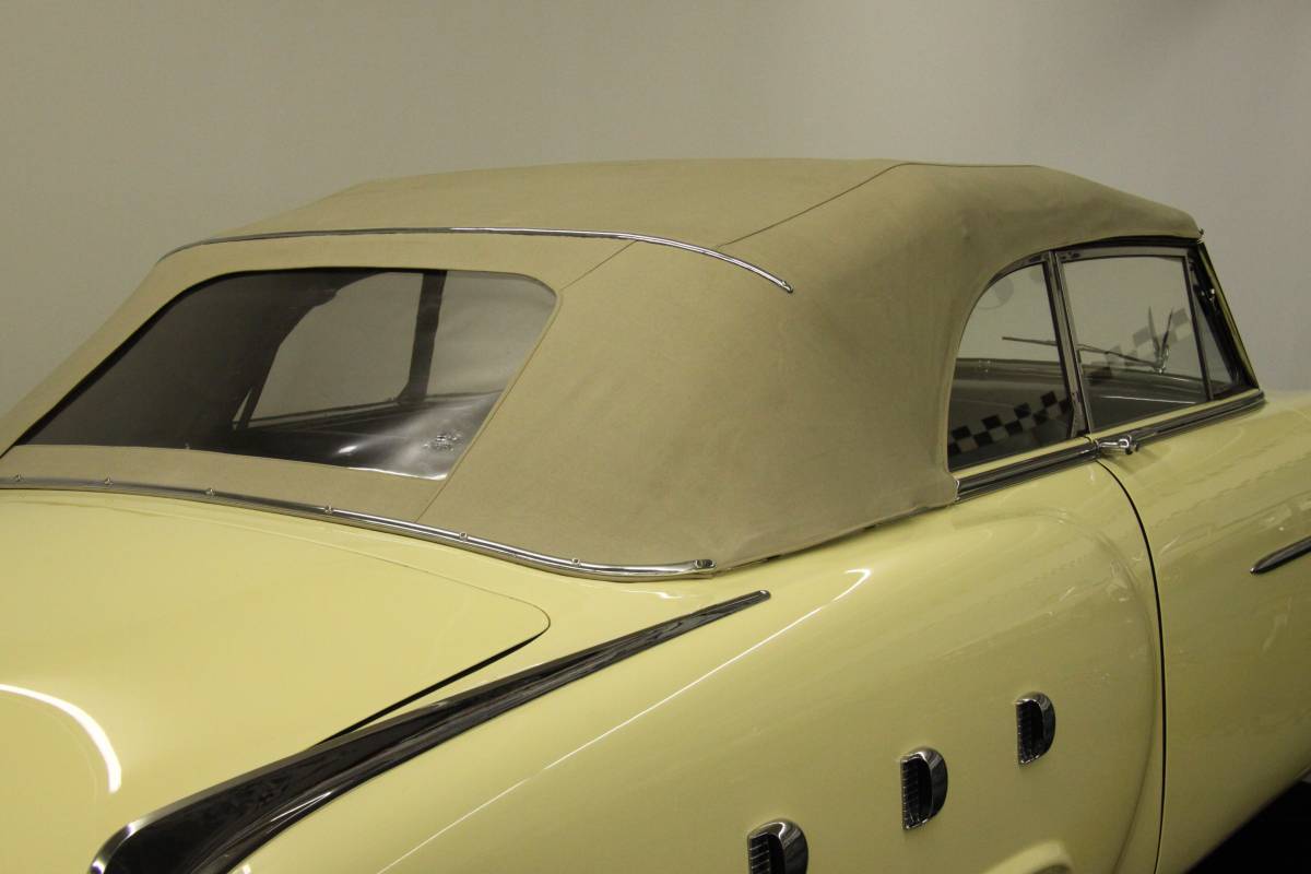 Packard-model-250-1951-yellow-12