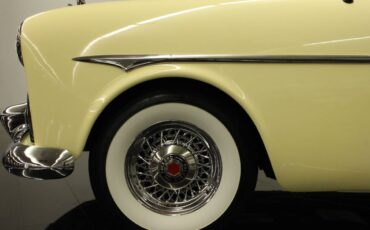 Packard-model-250-1951-yellow-23