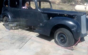 Packard-senior-touring-sedan-1938-blue