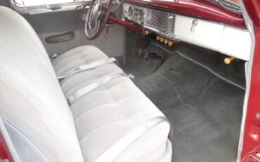 Packard-standard-8-touring-sedan-1949-10