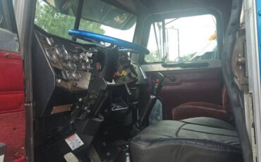 Peterbilt-379-diesel-1993-blue-9