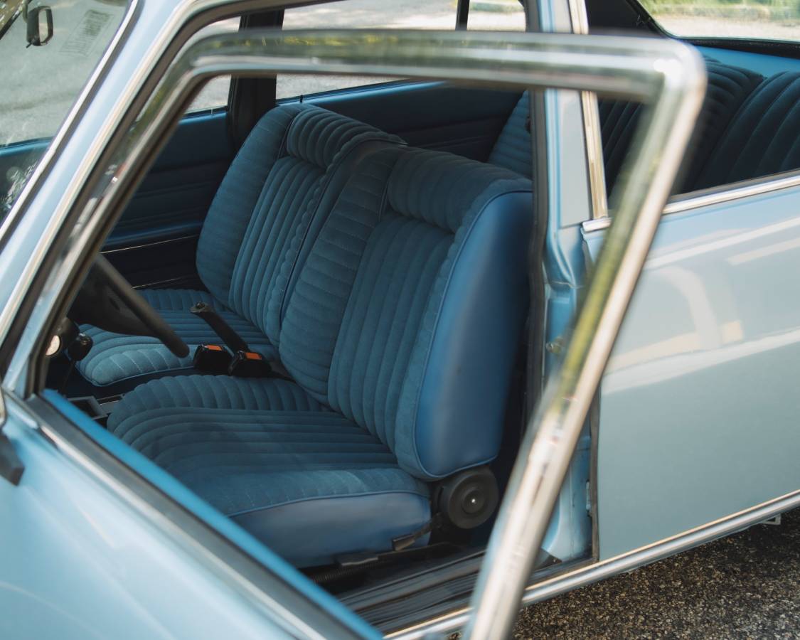 Peugeot-504-1978-20