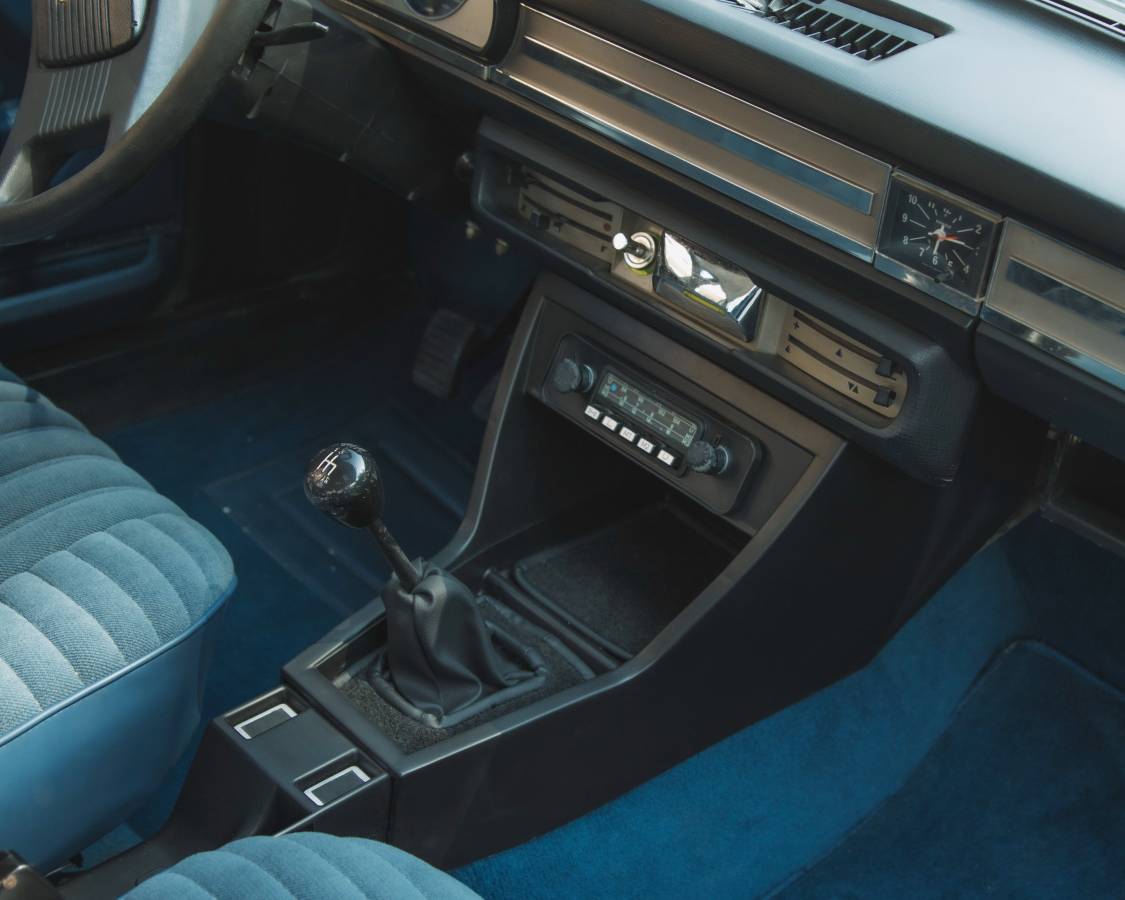 Peugeot-504-1978-22
