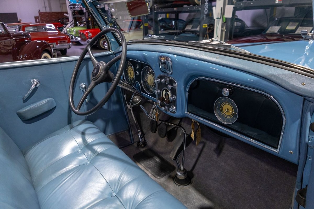Pierce-Arrow-1936-Convertible-2