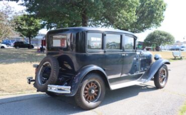 Pierce-arrow-Model-81-1928-Black-Tan-4