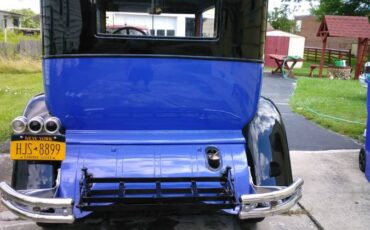 Pierce-arrow-model-81-sedan-1928-blue-9