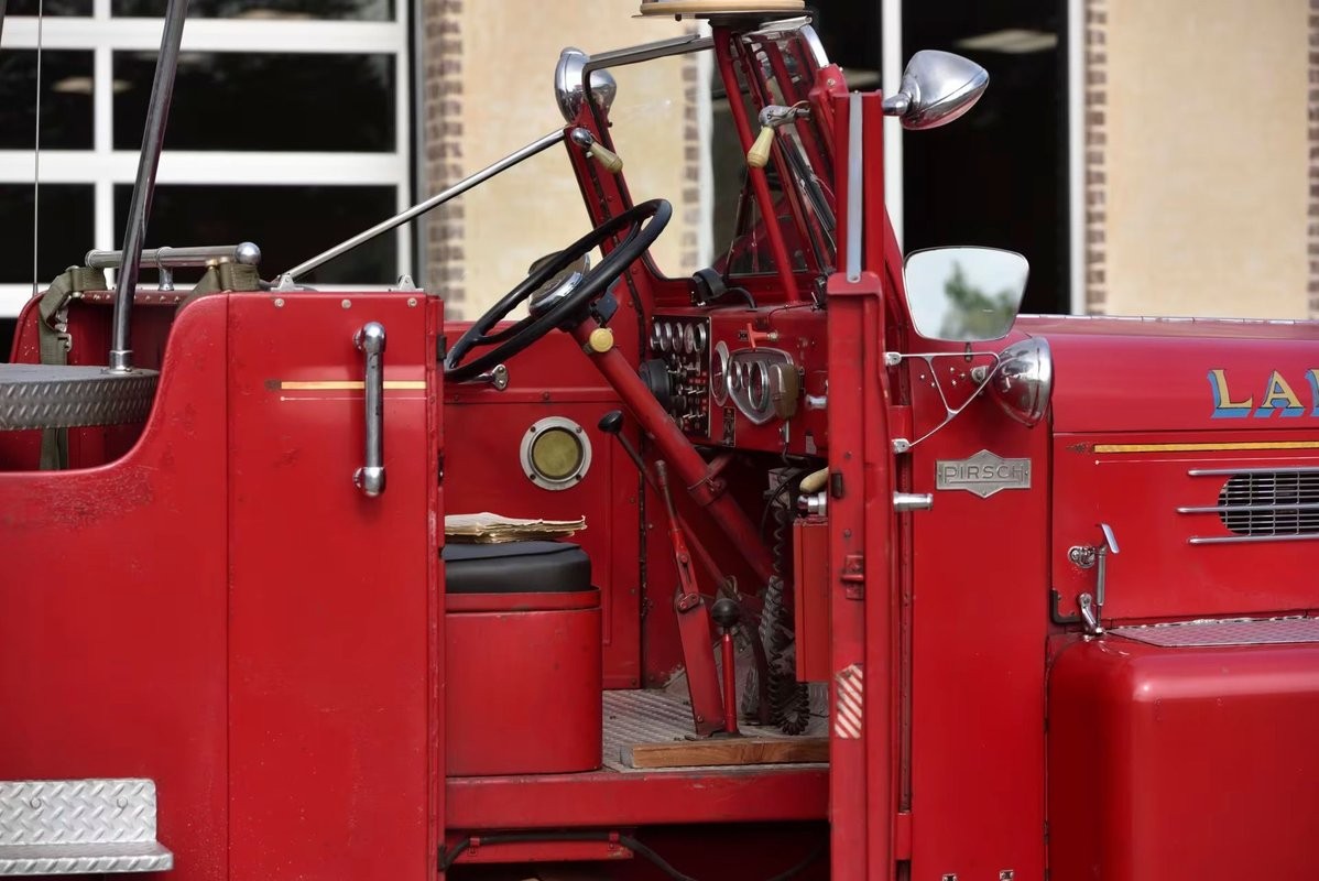 Pirsch-Aerial-Ladder-1960-Other-20