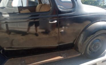 Plymouth-1938-black-13