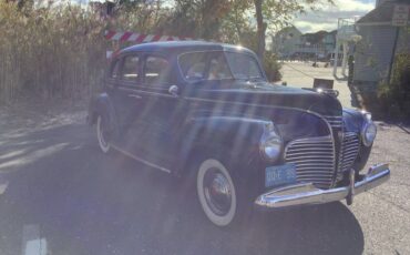 Plymouth-1941-3