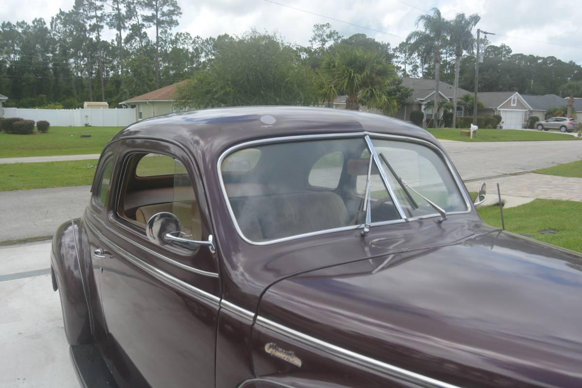 Plymouth-1941-red-10