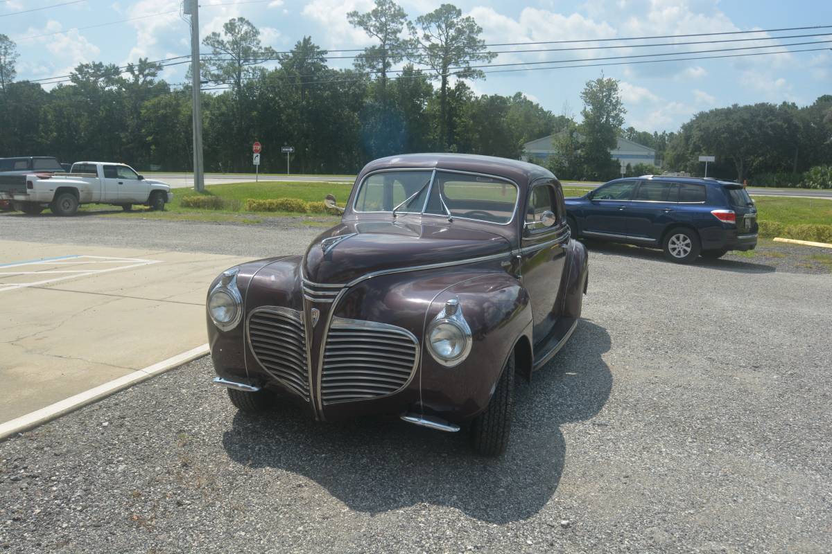 Plymouth-1941-red-2