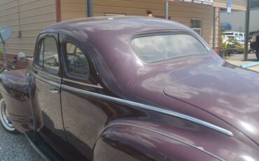 Plymouth-1941-red-5