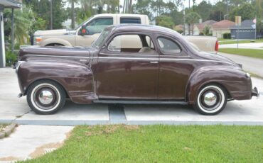 Plymouth-1941-red-9