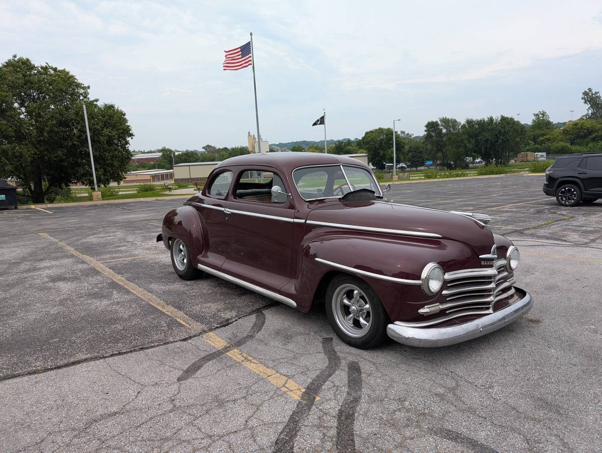 Plymouth-1948-custom