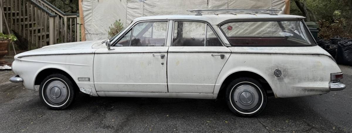 Plymouth-1963-white-4