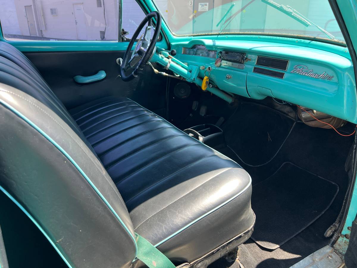 Plymouth-2-door-wagon-1954-11