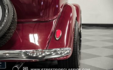 Plymouth-4-door-1934-Maroon-Beige-31