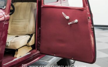 Plymouth-4-door-1934-Maroon-Beige-40