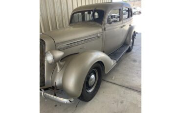 Plymouth-4-dr-sedan-1936-Brown-Brown-1