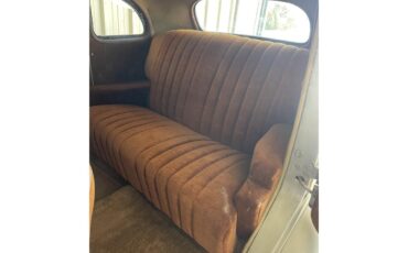 Plymouth-4-dr-sedan-1936-Brown-Brown-10
