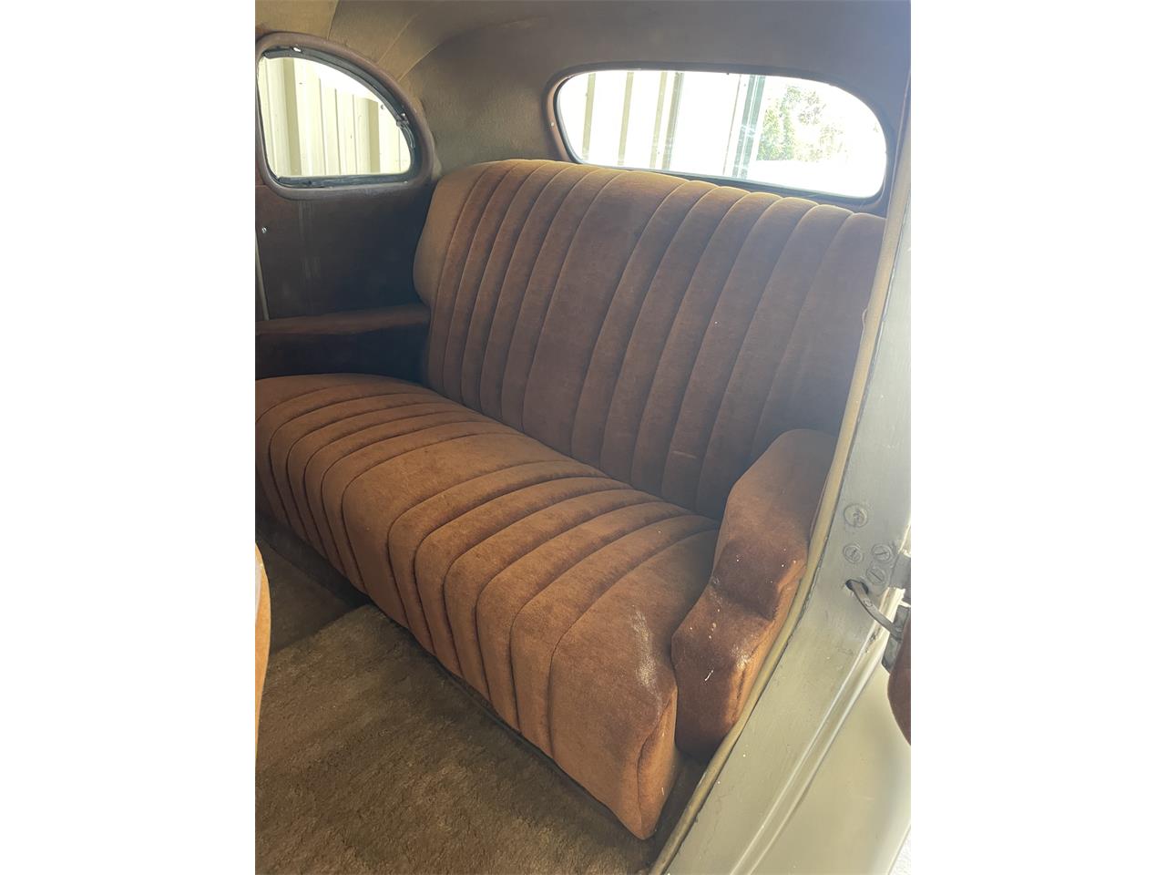 Plymouth-4-dr-sedan-1936-Brown-Brown-10