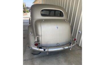 Plymouth-4-dr-sedan-1936-Brown-Brown-2