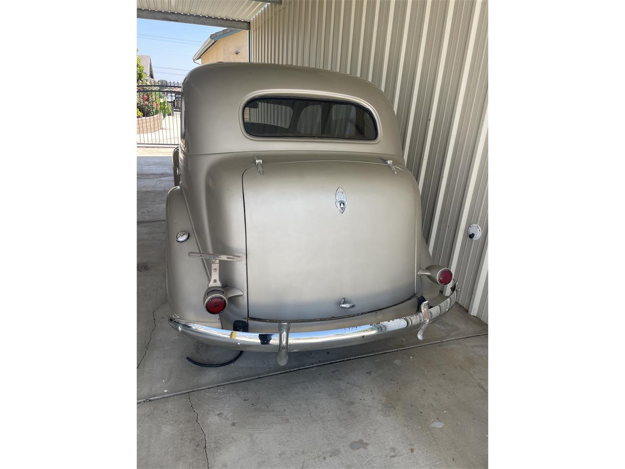 Plymouth-4-dr-sedan-1936-Brown-Brown-2
