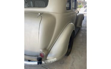 Plymouth-4-dr-sedan-1936-Brown-Brown-3