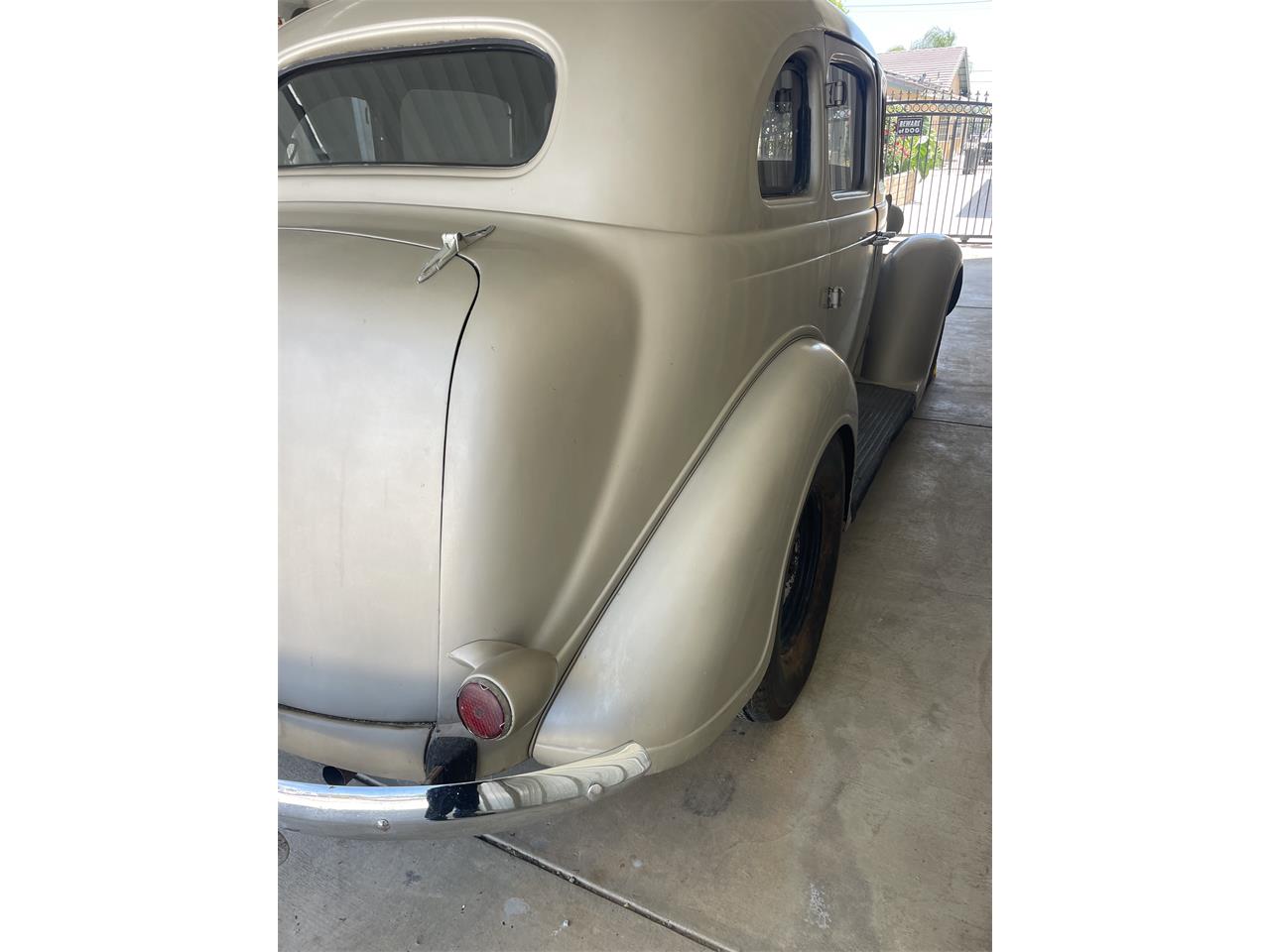Plymouth-4-dr-sedan-1936-Brown-Brown-3