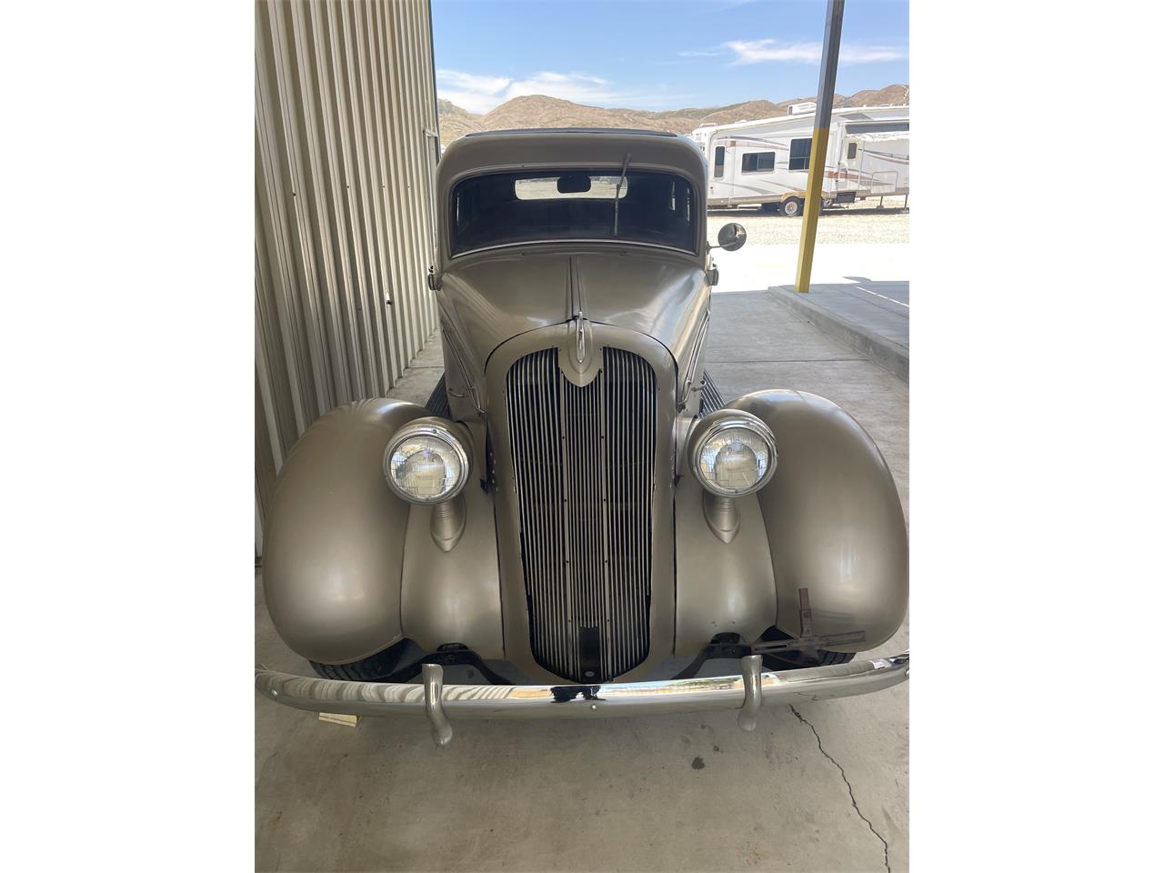 Plymouth-4-dr-sedan-1936-Brown-Brown