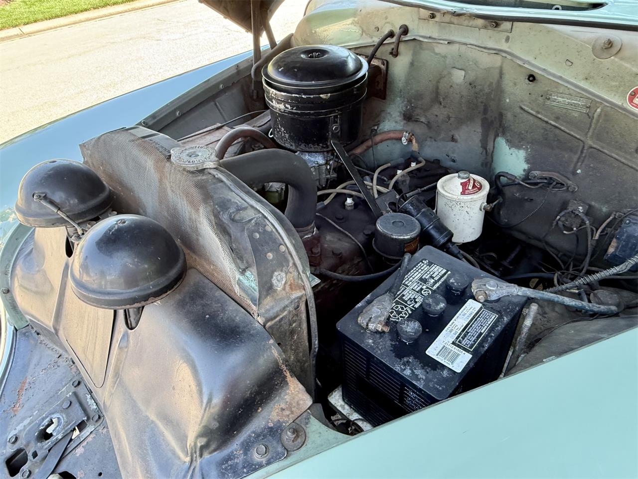 Plymouth-4-dr-sedan-1950-Channel-Green-Grey-12