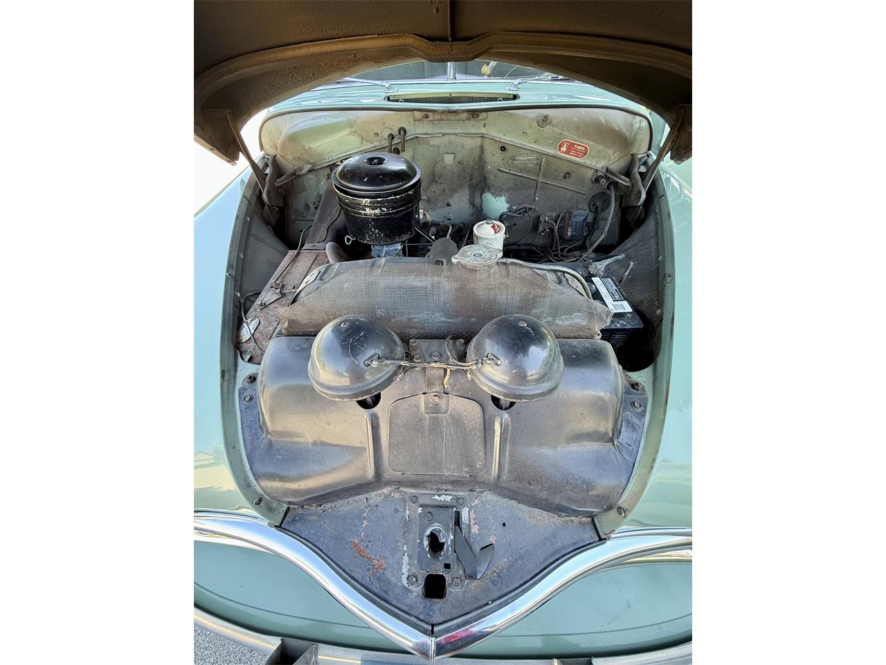 Plymouth-4-dr-sedan-1950-Channel-Green-Grey-13
