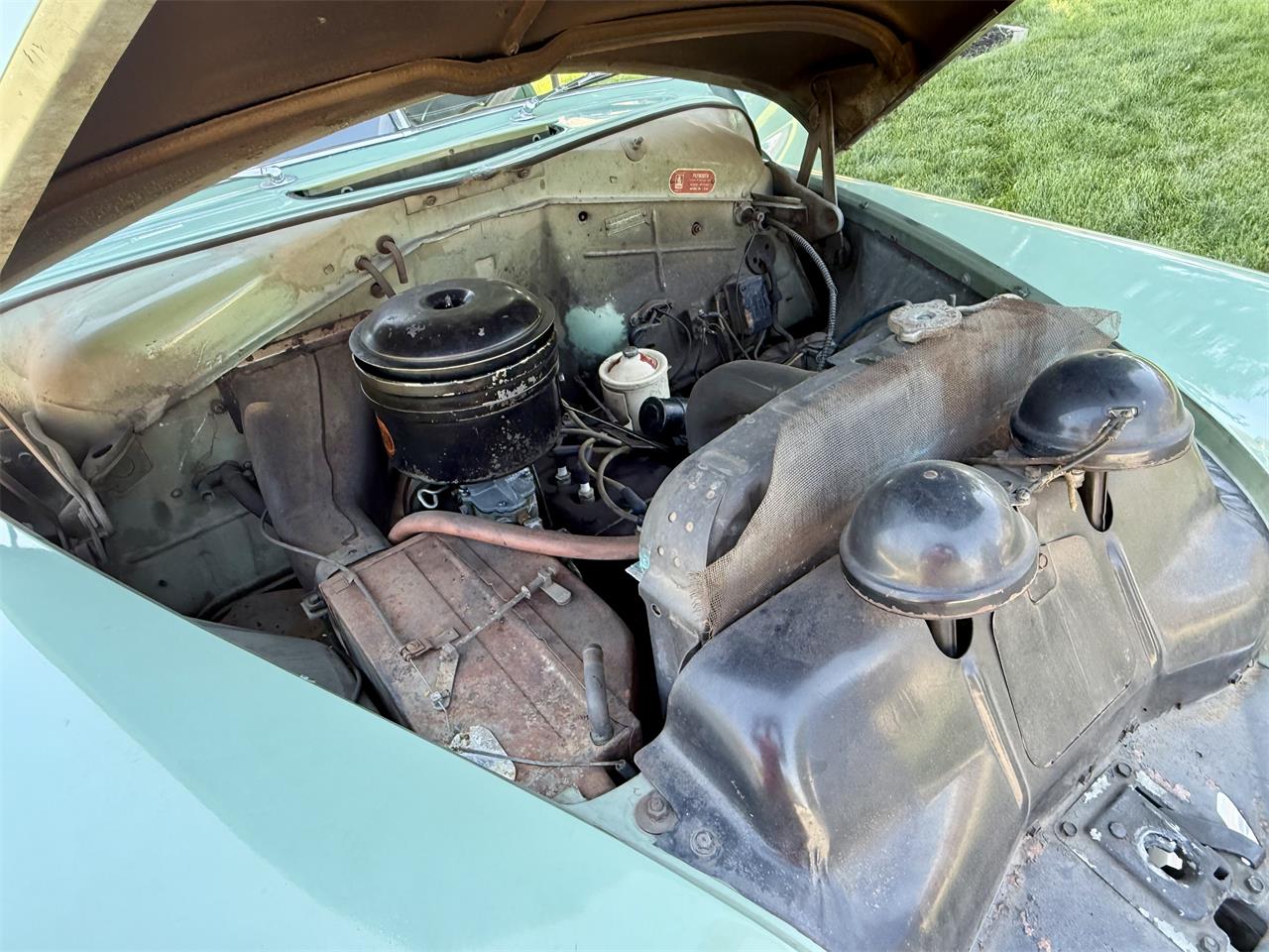 Plymouth-4-dr-sedan-1950-Channel-Green-Grey-14