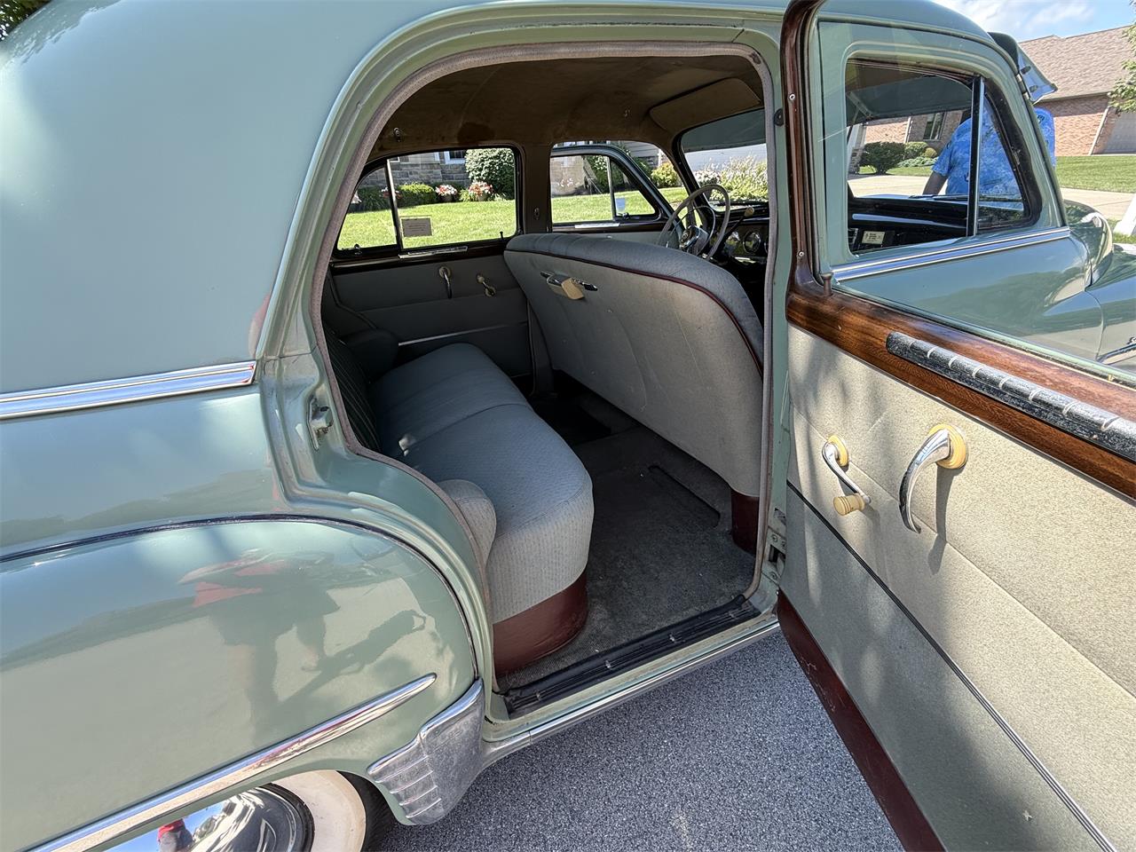 Plymouth-4-dr-sedan-1950-Channel-Green-Grey-15