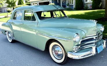 Plymouth-4-dr-sedan-1950-Channel-Green-Grey-2