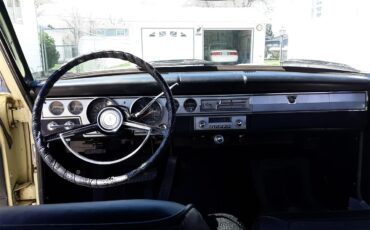 Plymouth-Barracuda-1966-Yellow-Black-4
