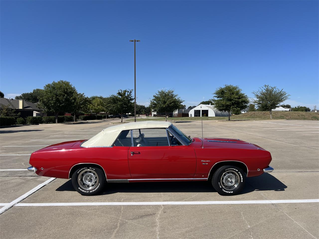 Plymouth-Barracuda-1968-Red-White-1