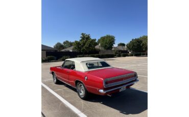 Plymouth-Barracuda-1968-Red-White-4