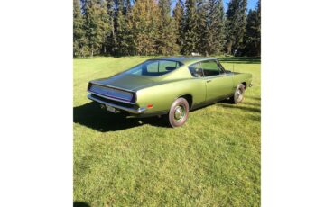Plymouth-Barracuda-1969-Green-Green-11
