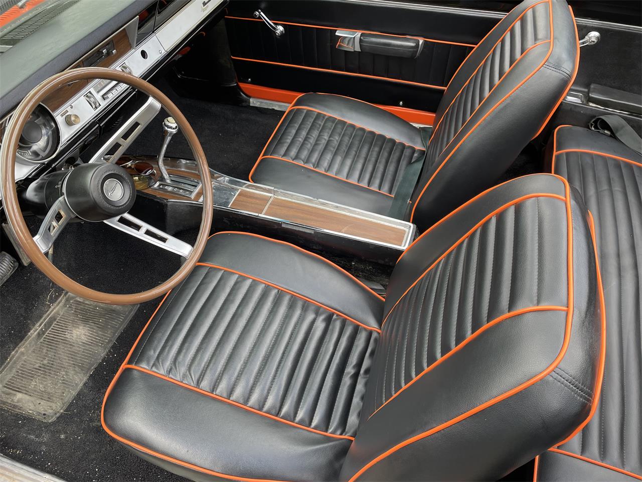 Plymouth-Barracuda-1969-Orange-Black-14