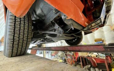 Plymouth-Barracuda-1969-Orange-Black-17