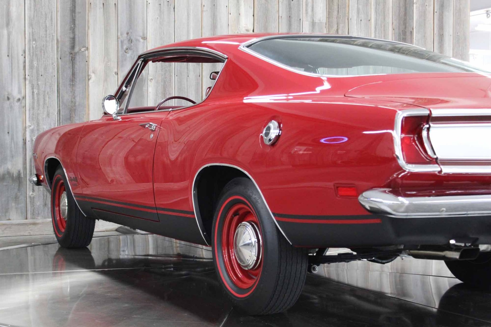 Plymouth-Barracuda-1969-RESTORED-11