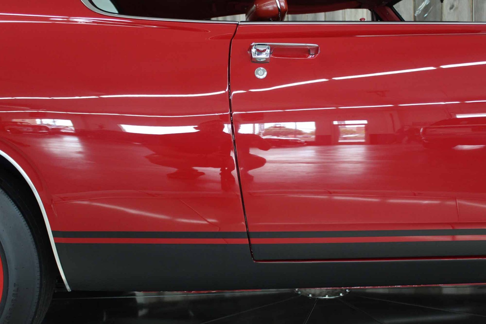 Plymouth-Barracuda-1969-RESTORED-14