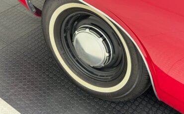 Plymouth-Barracuda-1969-Scorch-Red-Black-12