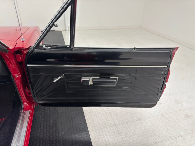 Plymouth-Barracuda-1969-Scorch-Red-Black-28