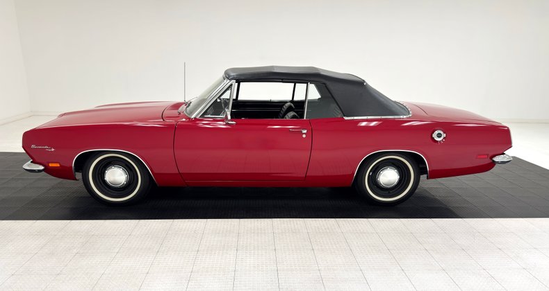 Plymouth-Barracuda-1969-Scorch-Red-Black-3