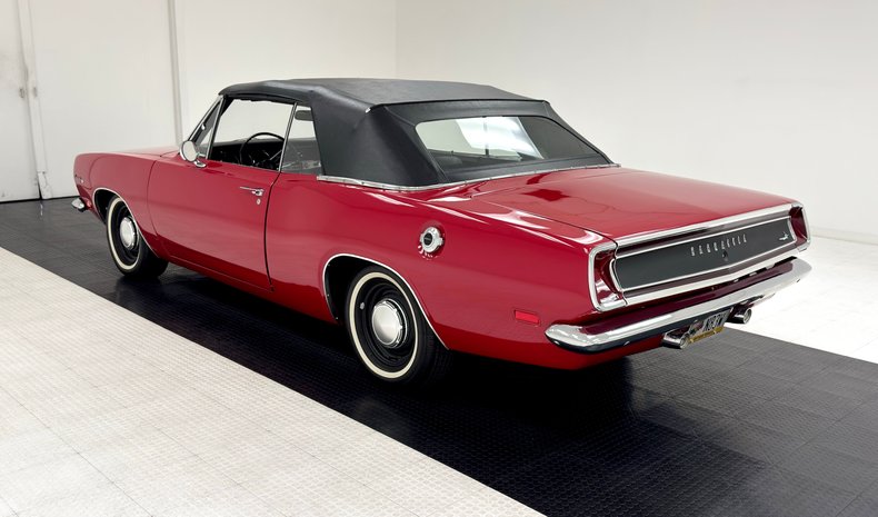 Plymouth-Barracuda-1969-Scorch-Red-Black-5