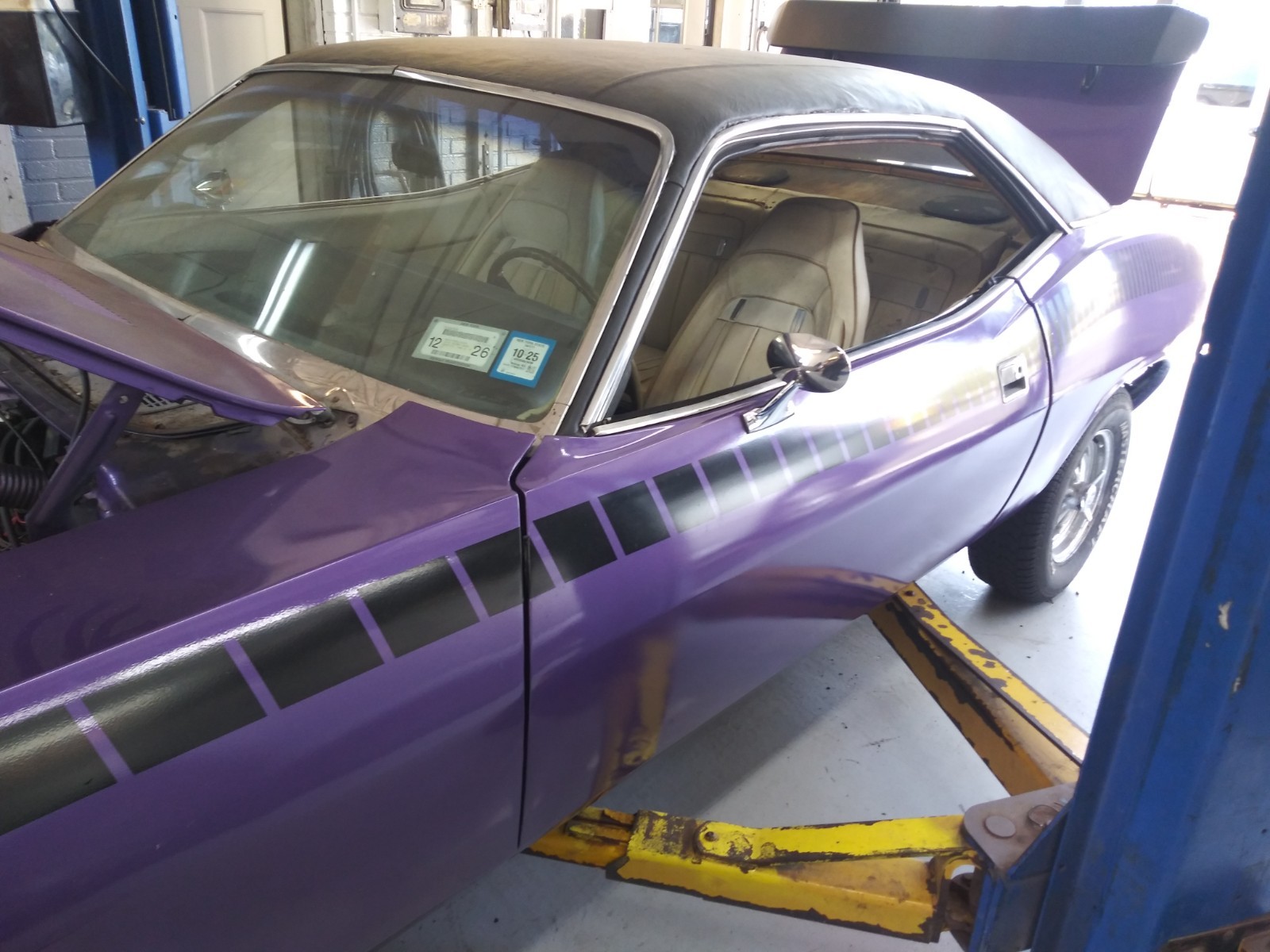 Plymouth-Barracuda-1970-Coupe-1